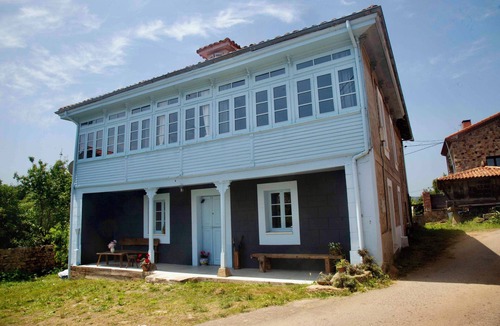Priesca House | Luxury Historic House with Mountain Views Near Asturias Beaches