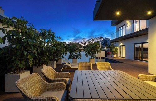 Calahonda Villa | Luxury Villa Near Marbella: Heated Pool, Sauna, 5min Walk to Beach