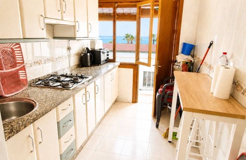 La Herradura Apartment | Magdalena 1st. Spacious apartment in the center of La Herradura bay