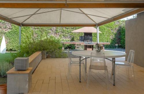 Sant Gregori House | Mas Font - Casa rural con piscina privada y jardín a 10min de Girona
