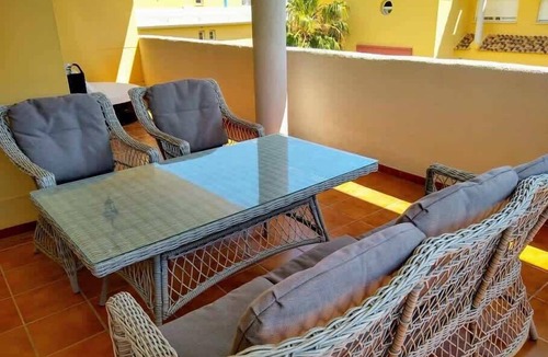 Cabopino Apartment | Modern apartment close to Cabopino Beach & Harbour
