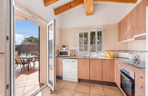 Cala en Porter Villa | Modern villa with private pool, AC, WIFI, sleeps 6, 10 min to beach and centre