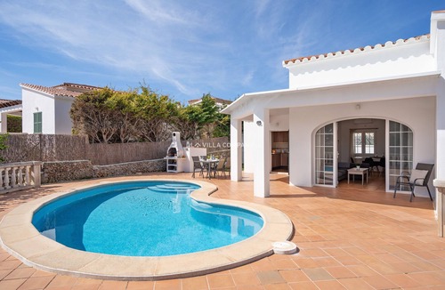 Cala en Porter Villa | Modern villa with private pool, AC, WIFI, sleeps 6, 10 min to beach and centre
