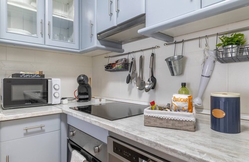Brion Apartment | Morriña Apartment in Brión with Pool and Green Areas – Perfect for Couples, 13km from Santiago