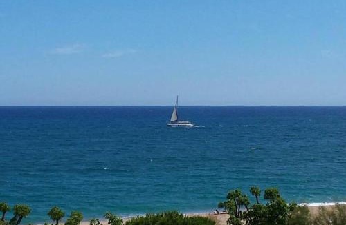 Pineda de Mar Apartment | New! Fantastic apartament in front of the sea!