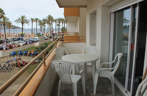 Sant Adria de Besos Apartment | Newly renovated apartment, located 50 meters from the sea, with swimming pool.