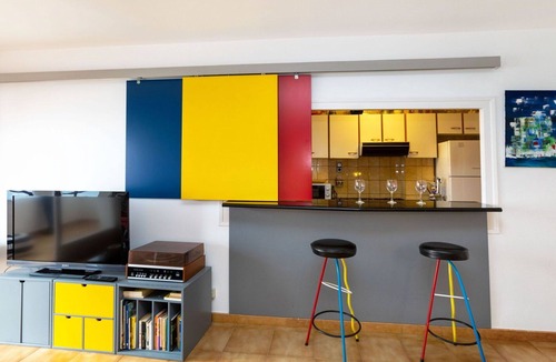 L'Hospitalet de l'Infant Apartment | Nice apartment for 6 guests with A/C, WIFI, TV and terrace