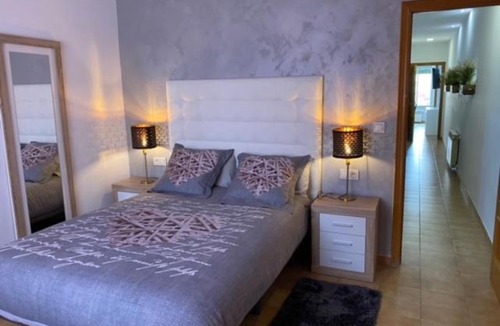 Terrassa Apartment | Piso céntrico con Parking a 20min de Barcelona