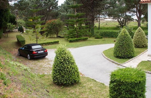 Carnota Apartment | Private garden, beachfront, sea views