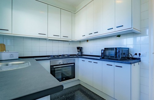 Condado del Jaruco House | Private vacation home in Lloret, sea view, WiFi, Air conditioning, pool, sleeps 6