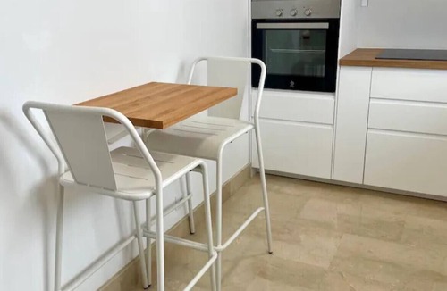 Torreguadiaro Apartment | Puerto Sotogrande Apartment with Sea Views, Wi-Fi, and Air Conditioning