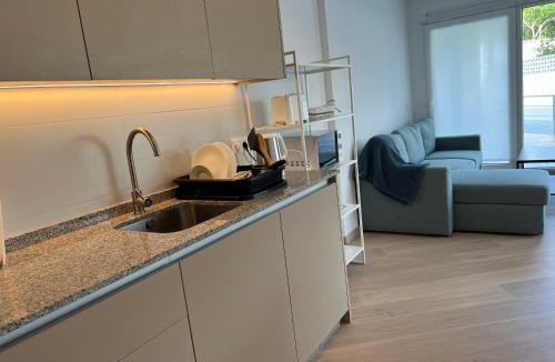 Porto de Espasante Apartment | PUNTA DOS PRADOS con amplia terraza y piscina
