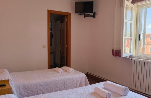 Lavacolla House | Restaurante y Hostal San Paio
