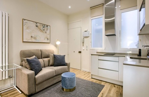 Ibiza Apartment | Retiro II - One-Bedroom Apartment Next to El Retiro