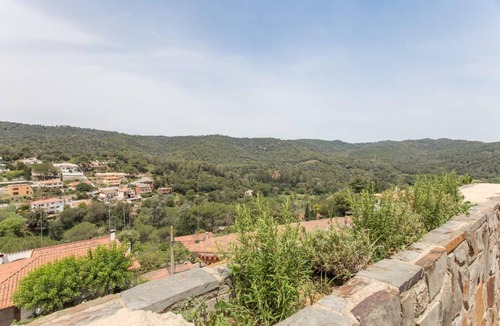 Argentona Apartment | Romantic Apartment Escape in Argentona