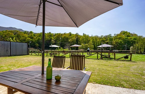 Soto de las Duenas House | Rural House 'El Cuélebre' with Mountain Views, Pool and Barbecue