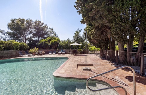 Sant Pere de Ribes House | Rural House 'Els Cucons' with Sea Views, Wi-Fi and Air Conditioning