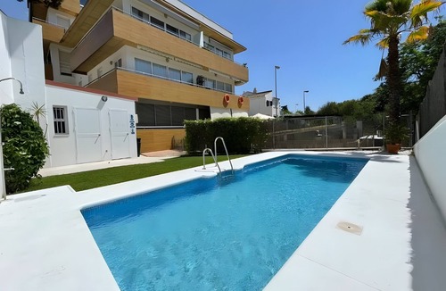 Sanlucar de Barrameda Apartment | Seaside Apartment with Pool, Terrace & Sea Views in Sanlúcar