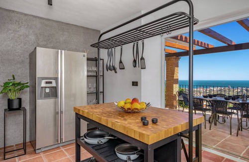 Benalmadena House | Spacious 5-bedroom villa with Top views and heated pool in charming Benalmádena