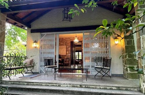 Loureiro Villa | Spacious Villa with Pool in Cabeanca 250 m²