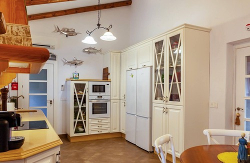 Aljaraque House | Spend an unforgettable vacation in this quaint and cozy cottage with pool.