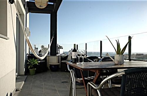 Tarifa Apartment | SUNSET DIVINE Views, Terrace , Pool , Garage- Fibre