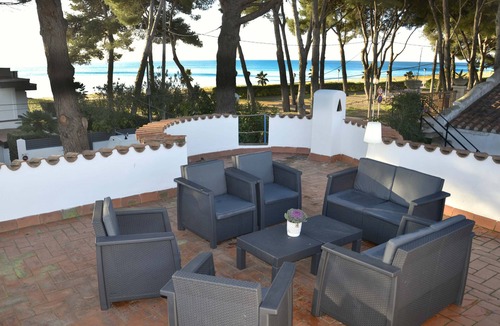 Vilafortuny House | Superb seafront villa