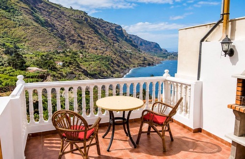 Los Realejos House | TenoHomes Casa Catuja Ocean View Retreat