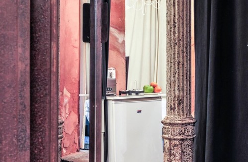 San Bartolome Apartment | The house of the restoration architect Aire