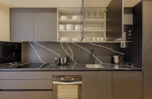 Palacio Apartment | Upscale Designer Retreat in the Heart of Madrid