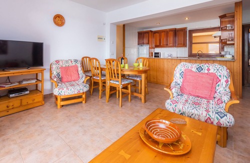 Es Pelats Apartment | Vacation Apartment "Maritim" with Sea & Mountain Views, Wi-Fi, and Terrace