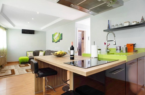 Las Vegas House | Vacation Home 'Atico Las Vegas' with Sea View, Whirlpool and Wi-Fi