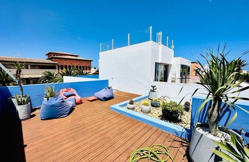 Corralejo House | Vacation Home "Casa Color" with Sea View, Private Pool & Wi-Fi