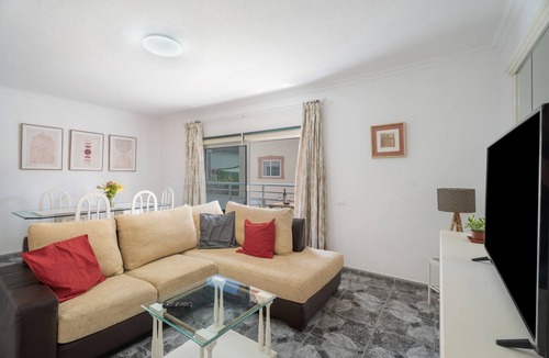 Los Abrigos House | Vacation Home 'Solabrigos Tenerife Suite' with Sea View, Balcony and Wi-Fi