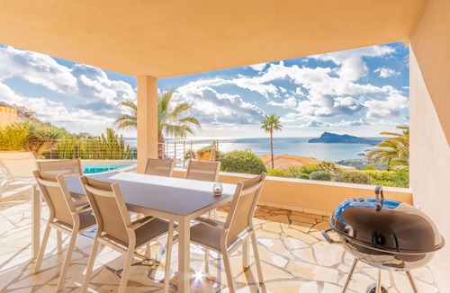 Altea la Vella Villa | Villa "Altea Hills Villa Noruega" with Mountain View, Pool, Wi-Fi, Garden & Terrace