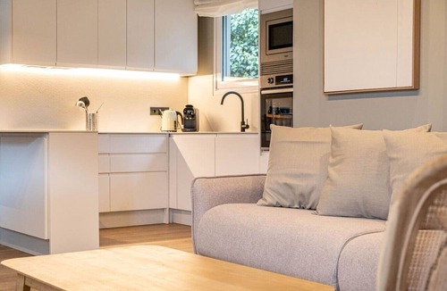 Valldoreix House | Villa Atardecer—15' from Barcelona/BBQ/Pool