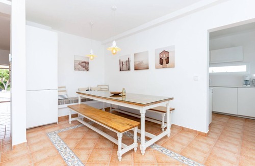 Sant Pere de Ribes Villa | Villa California I - Seven Bedroom Villa, Sleeps 14