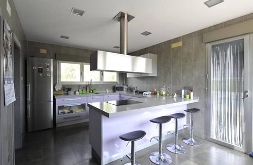 Yecla Villa | Villa 'Campo Premium' with Mountain View, Wi-Fi and Air Conditioning