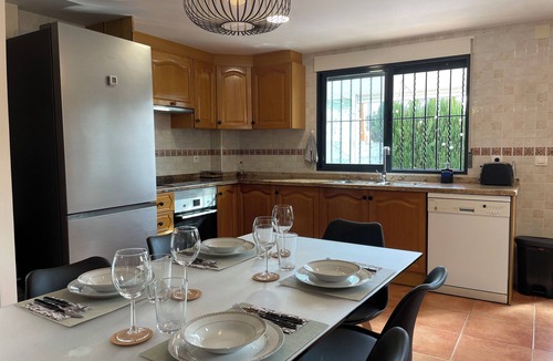 Daimuz Ski Chalet | Villa for 4 people by the sea