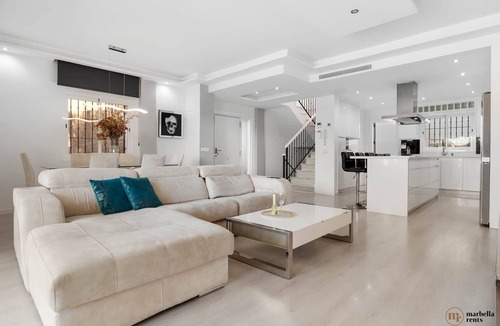 Urbanizacion Pinos Verdes Villa | Villa La Vida | Ref. #111 | Heated Pool | Marbella