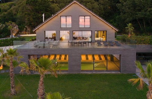 San Sebastian Ski Chalet | Villa Ocean Breeze | Atlantic Realty