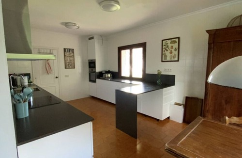 Muros Ski Chalet | Villa Playa Cabanas - Complete house with garden, incredible views at 50 m from the beach.