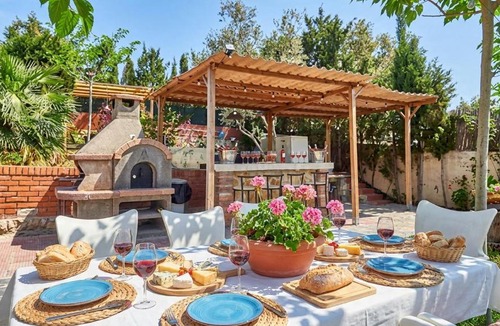 Olivella Villa | Villa Sitges Sol 15 minutes drive from Sitges XXL swimming pool 12 p