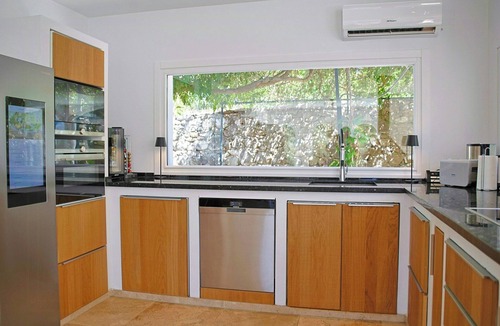 Alhama de Granada House | Villa with pool and jacuzzi near Granada