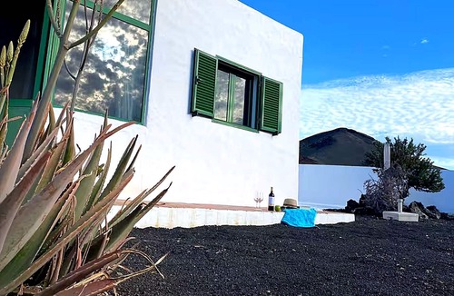 El Golfo House | Villasyaiza. Casa del Golfo - House between volcanoes and sea - Lanzarote exclusive