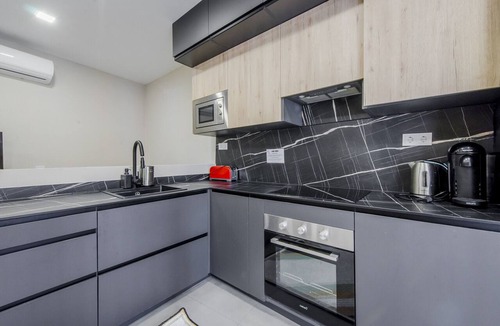 Barrio de La Latina Apartment | Waou Essence II El Rastro - Short-Term