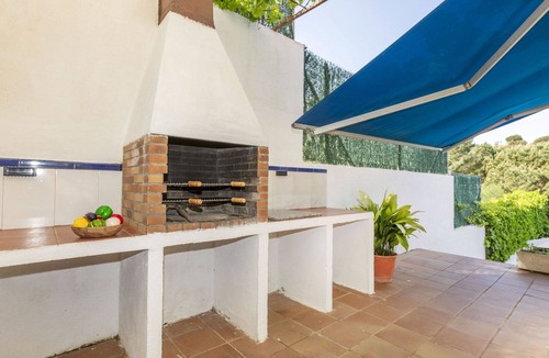 Lloret Blau House | Wonderful private villa for 10 guests with WIFI, private pool, TV and patio