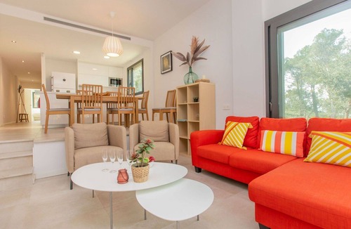 Llafranc House | Wonderful villa for 7 people with A/C, WIFI, pool, TV, terrace and panoramic view