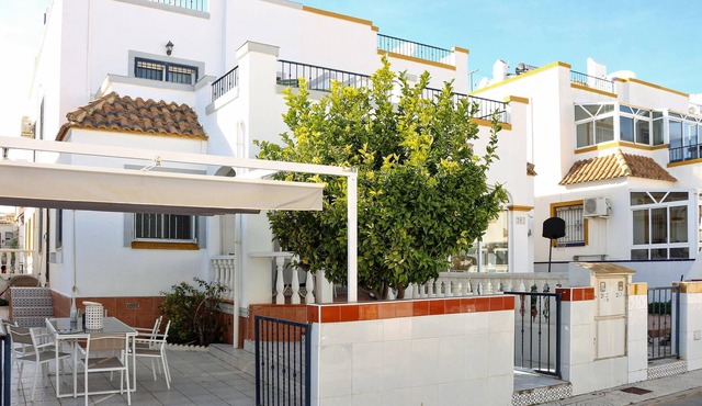 3 bedroom accommodation in Orihuela