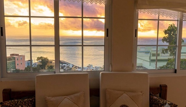 A Balcony Overlooking the Atlantic Ocean: Villa, Garden, and Endless Views (S/C La Palma)